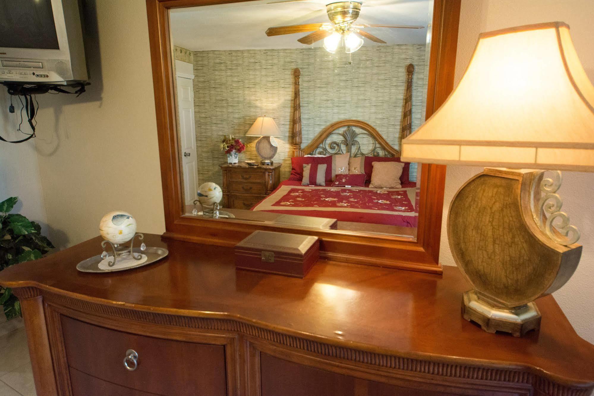 Camelot Beach Suites Clearwater Beach Buitenkant foto